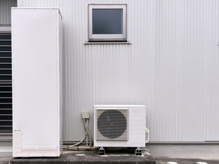 パナソニック製エコキュートの凍結防止を実施中