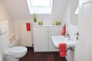 TOTO便器の交換はこう進める！取替えるトイレの選び方や設置費用も徹底ガイド