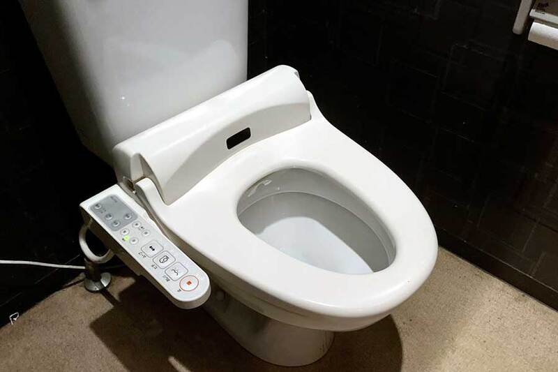 ヤマダ電機のトイレ交換をリサーチ中