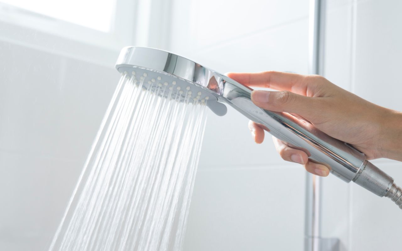 シャワー